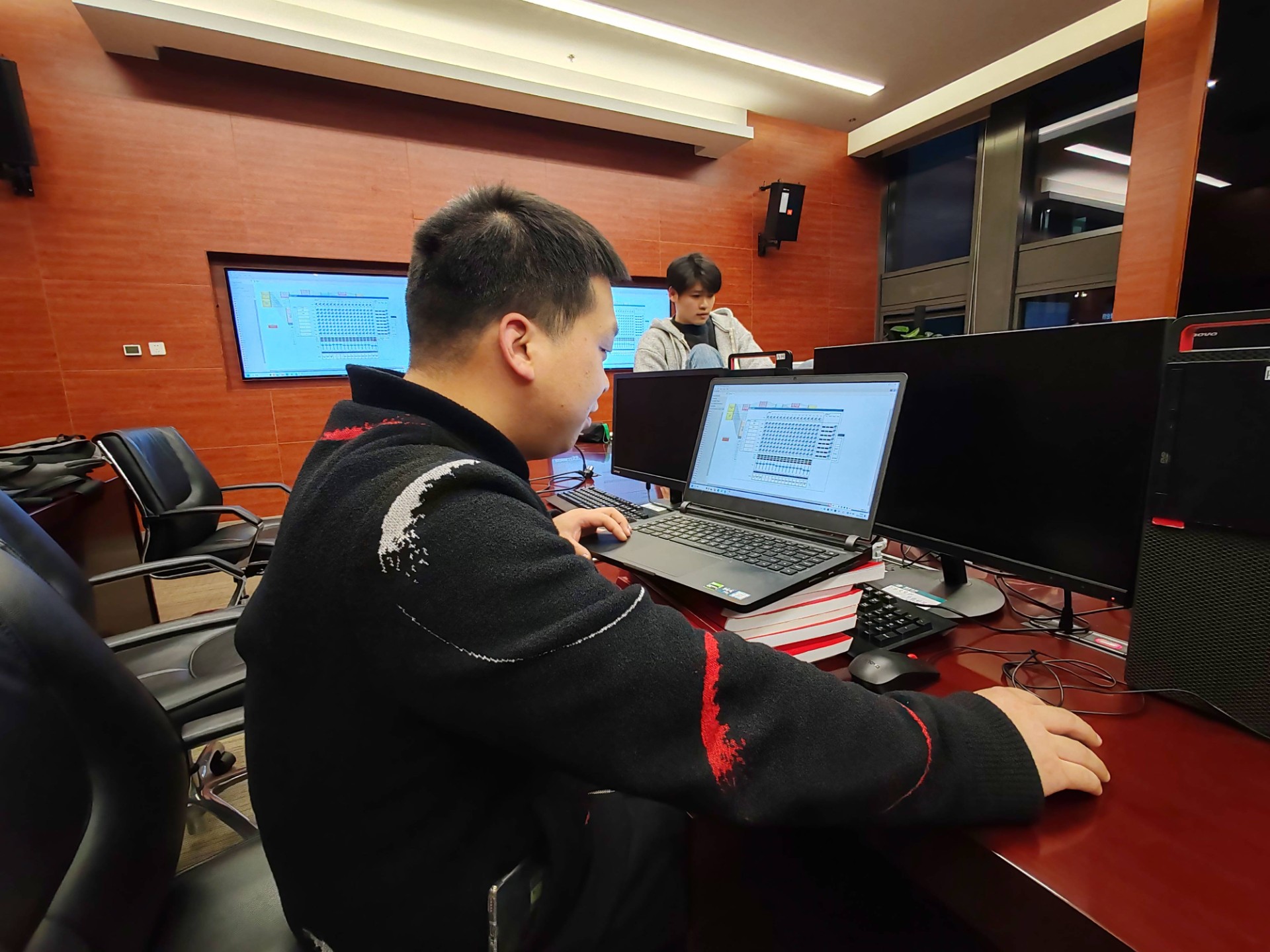 利友大厦会议室 “智变”：哈曼数智嵌入科技内核，开启会议新时代